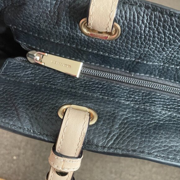 MICHAEL KORS Bedford Pocket Tote Bag - Picture 6 of 12